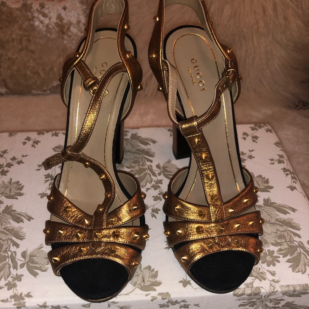 Like new GUCCI Gold Spike Stud Sandals
